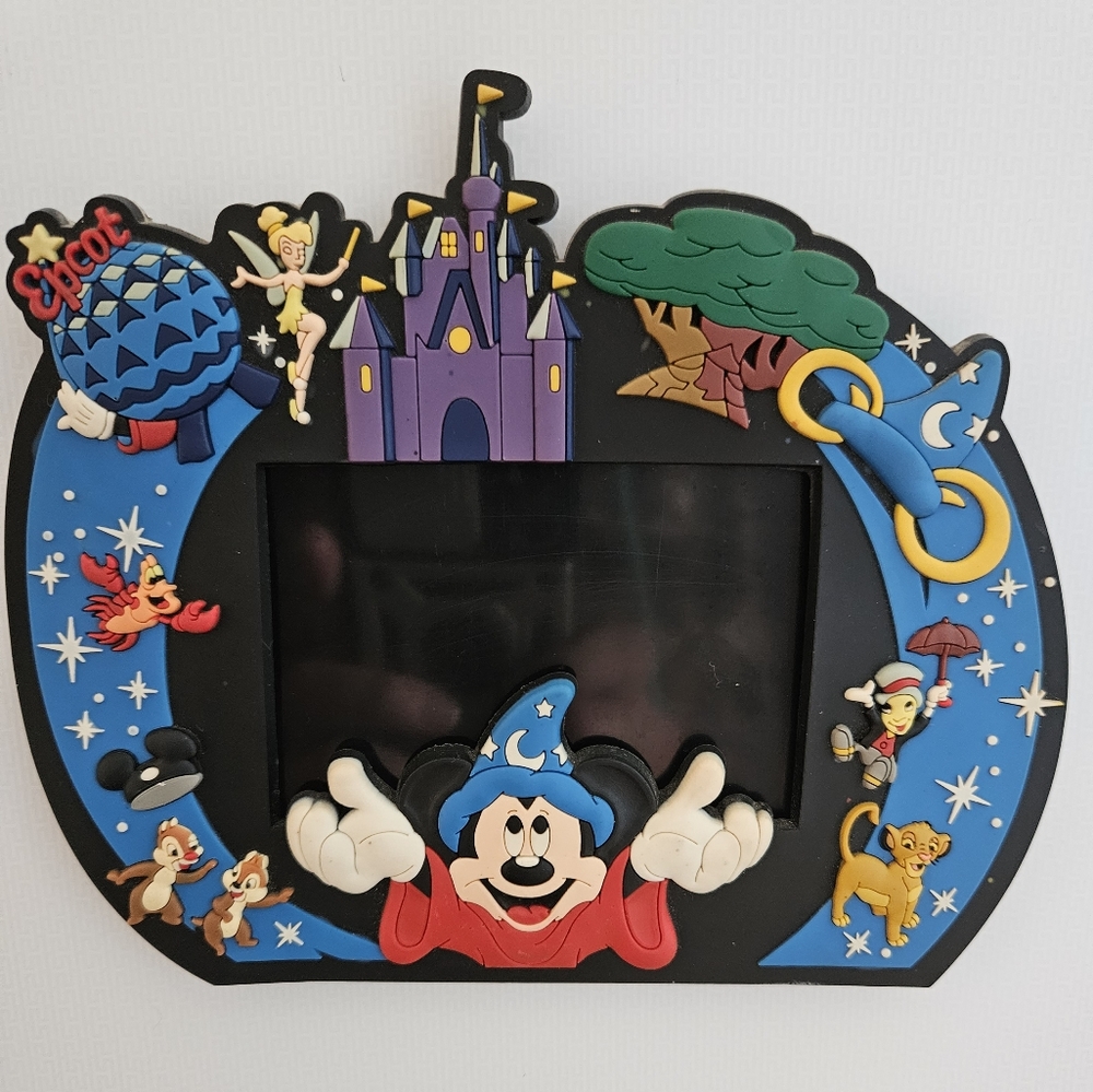 Walt Disney World Vintage Magic Kingdom Epcot Mickey Wizard Picture Frame Magnet